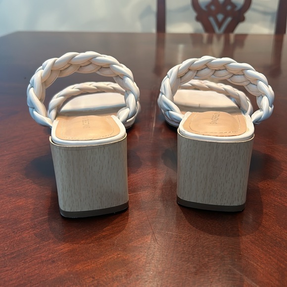 Sincerely Jules Woven White Heels - Picture 5 of 7